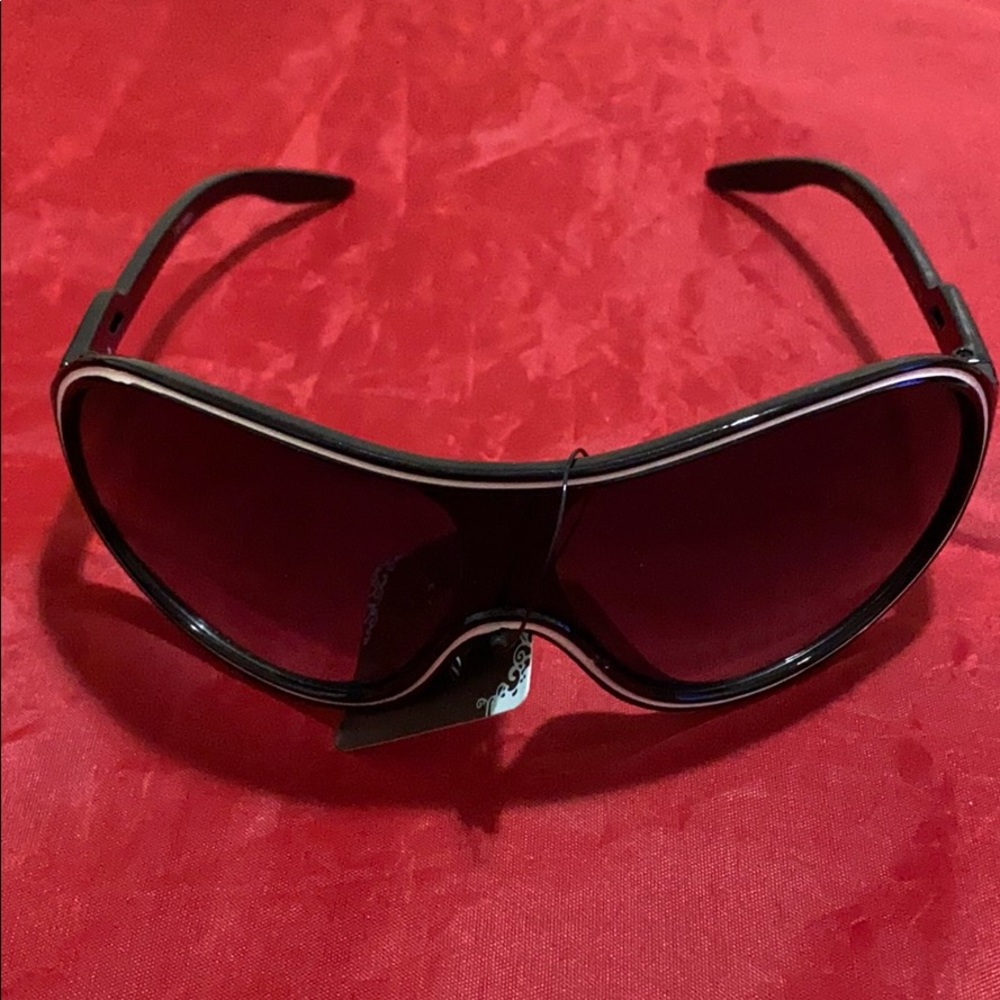 KYRA EYEWEAR HAND POLISHED SUNGLASSES